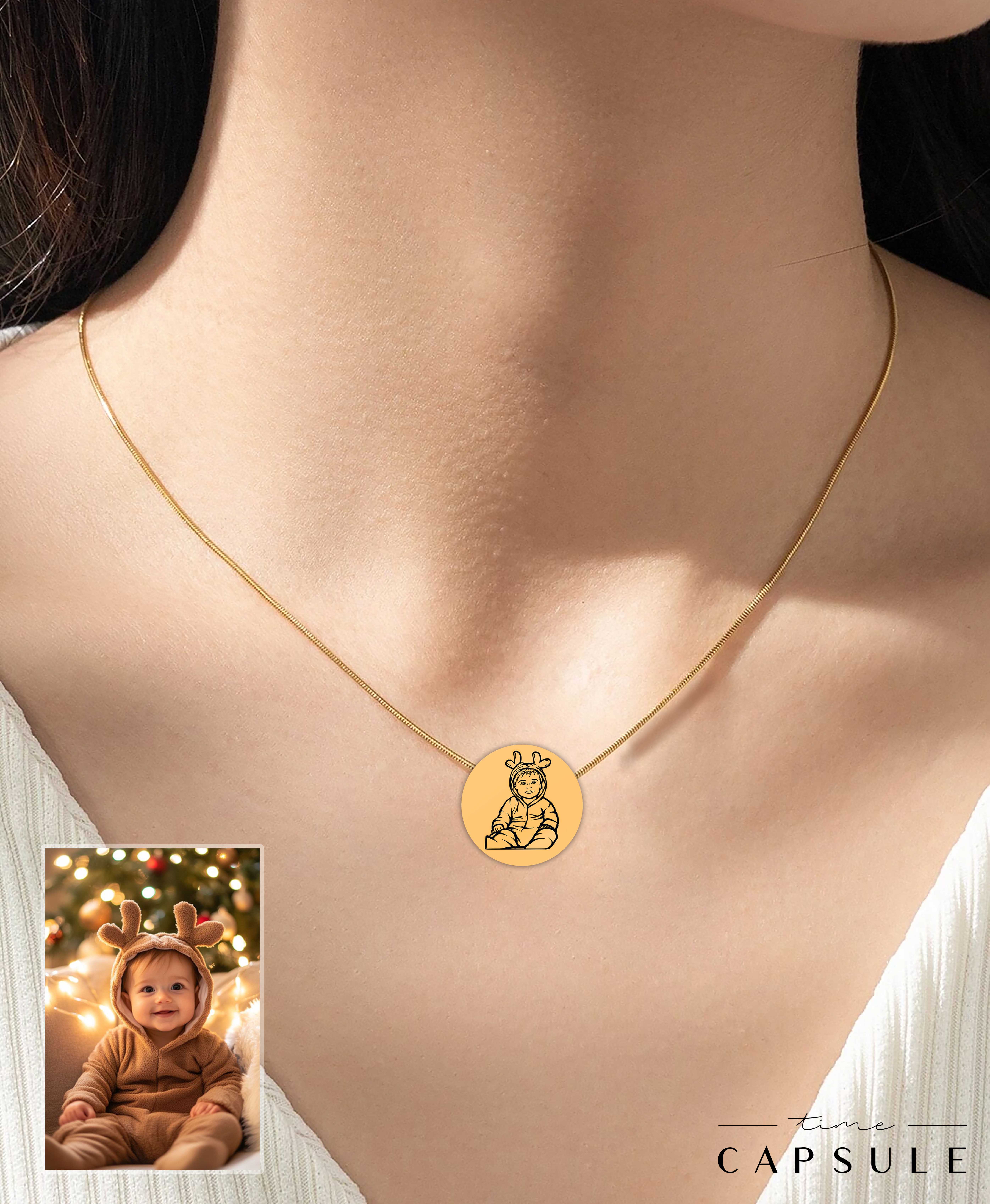 1 პერსონიანი მხოლოდ ვერცხლის კულონი ფოტოპორტრეტიდან მოოქროვებული მრგვალ ფირფიტაზე