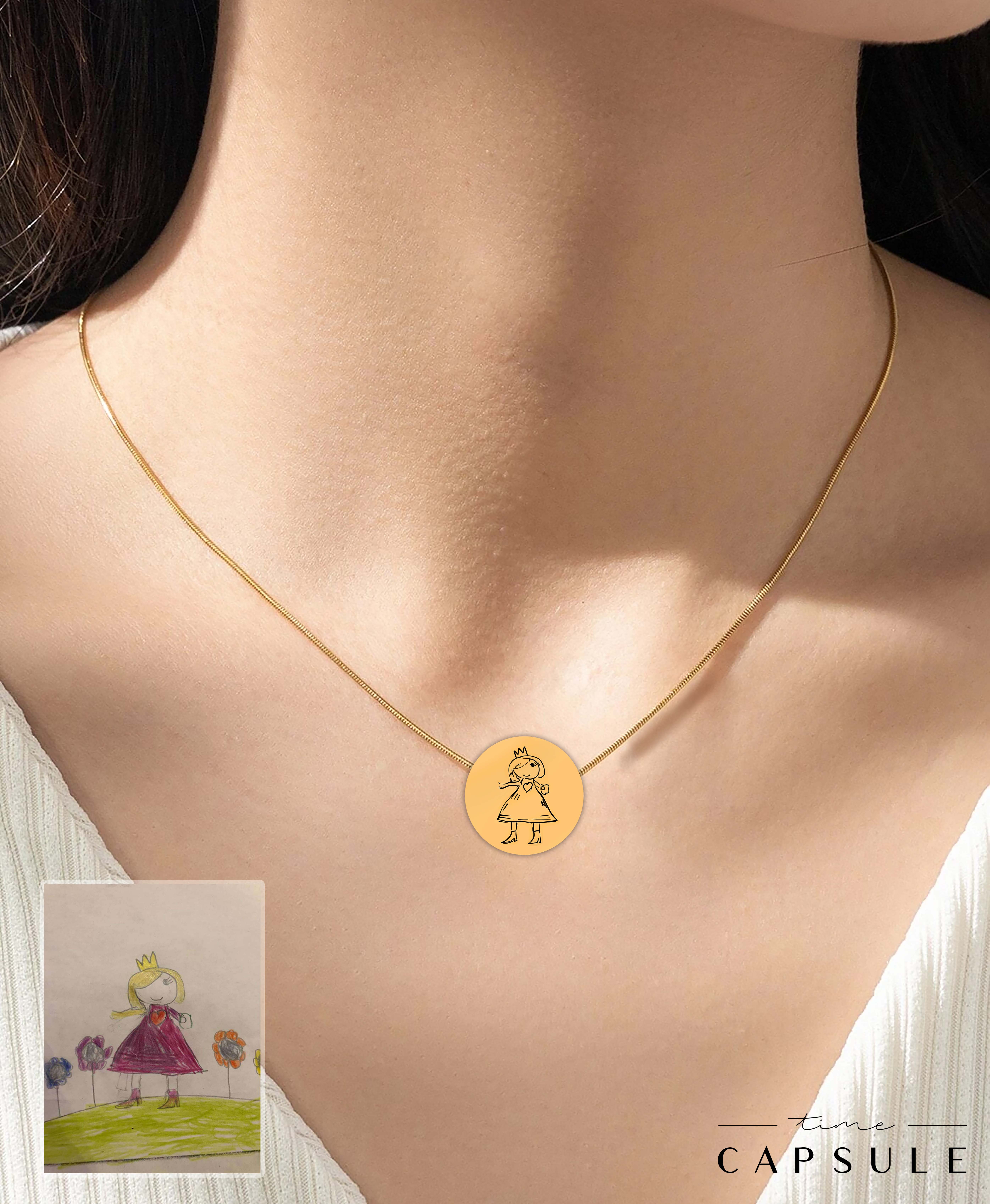 1 პერსონიანი მხოლოდ ვერცხლის კულონი ნახატიდან მოოქროვილი მრგვალ ფირფიტაზე