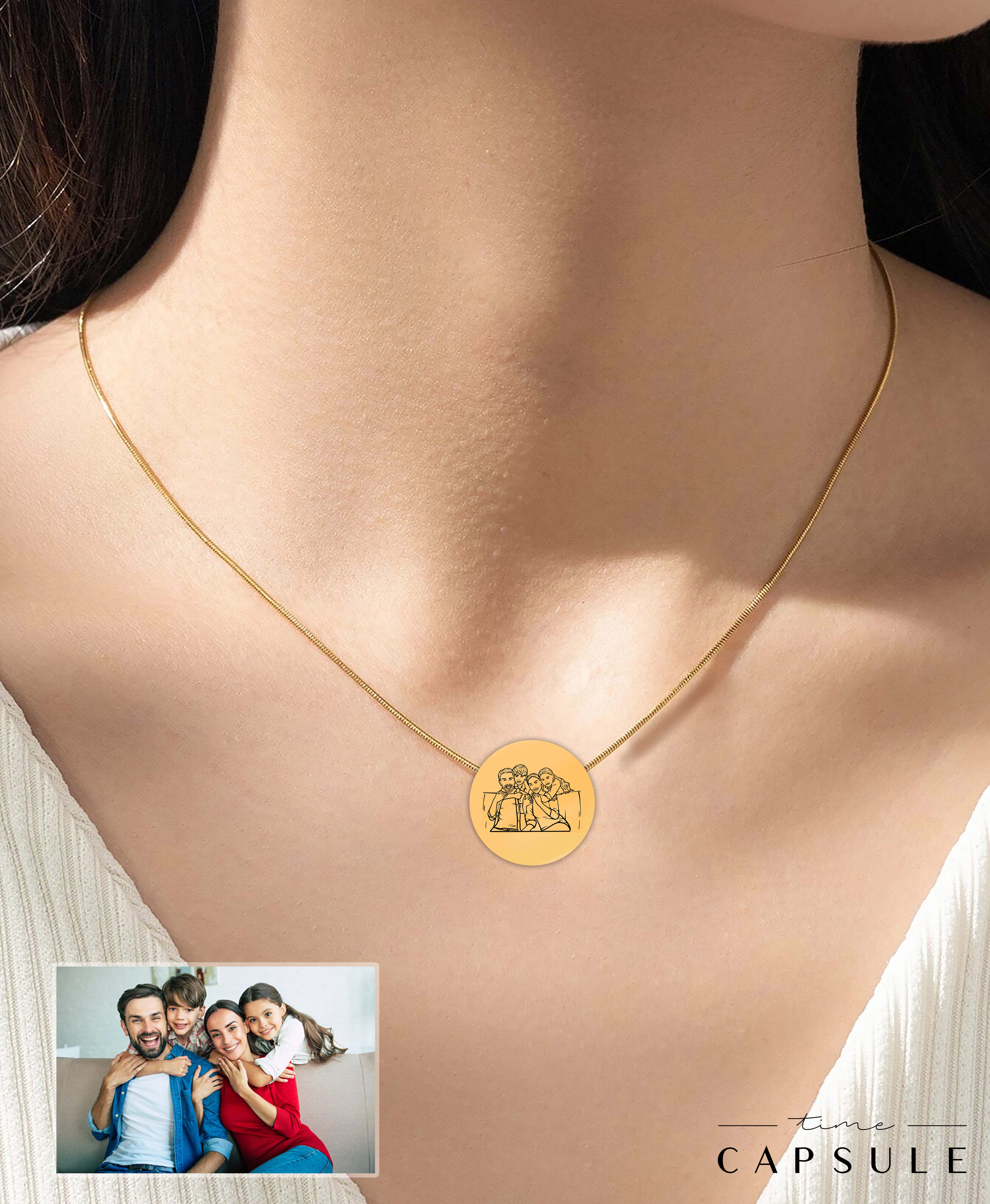 4 პერსონიანი მხოლოდ ვერცხლის კულონი ფოტოპორტრეტიდან მოოქროვება მრგვალ ფირფიტაზე